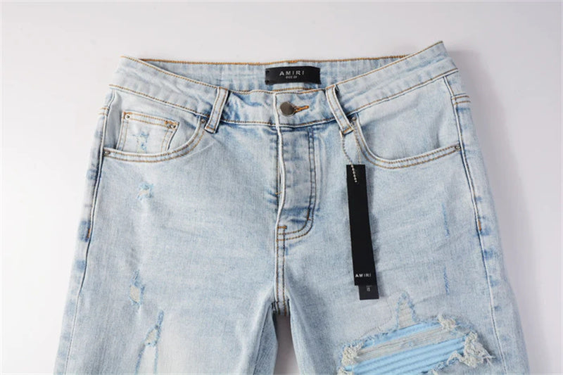 AN AMIRI Jeans 8890